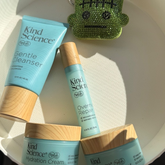Kind Science Skincare Mini Bundle - Picture 2 of 3